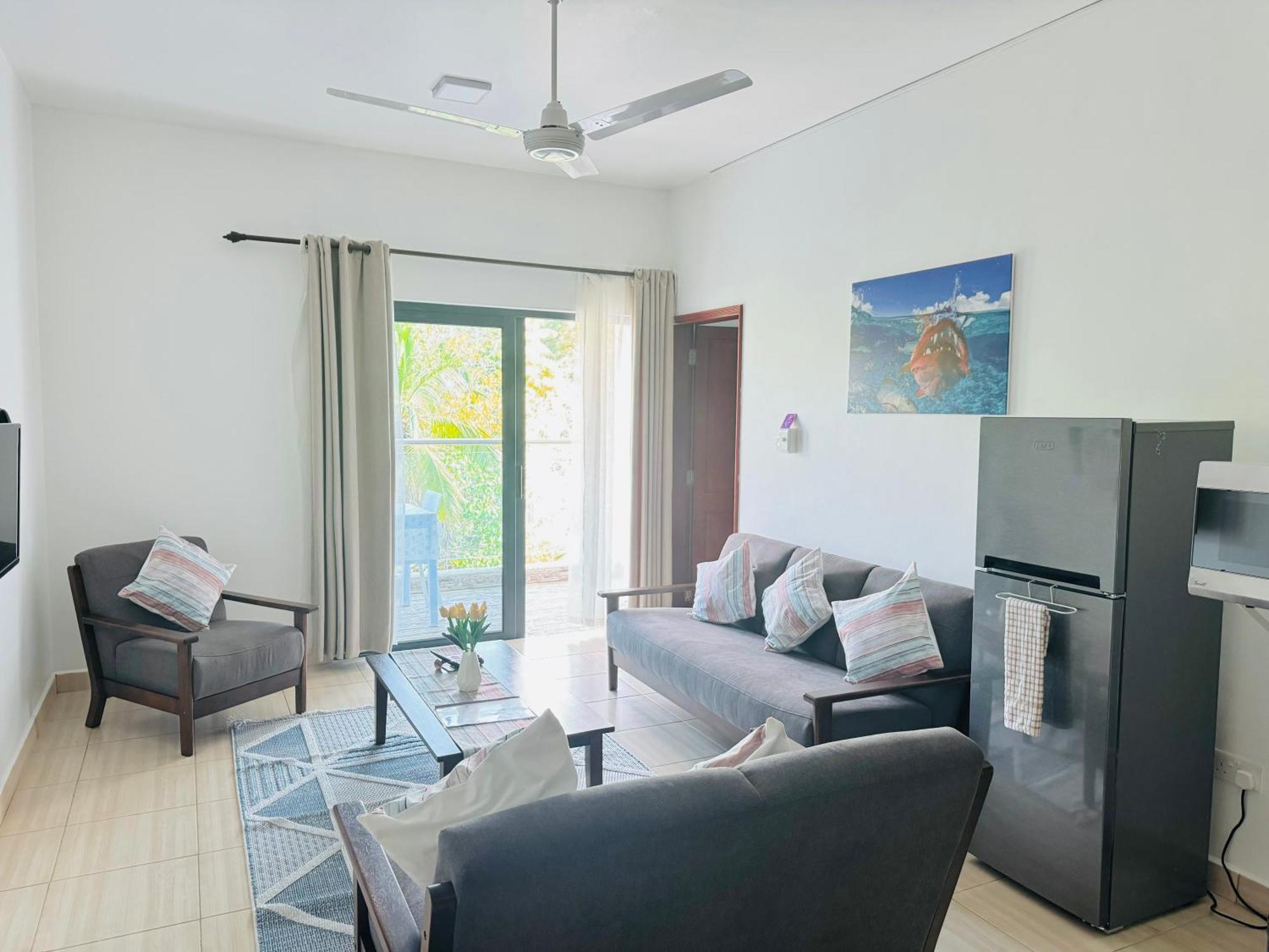 Bijoutier Apartments Grand Anse  Exterior photo