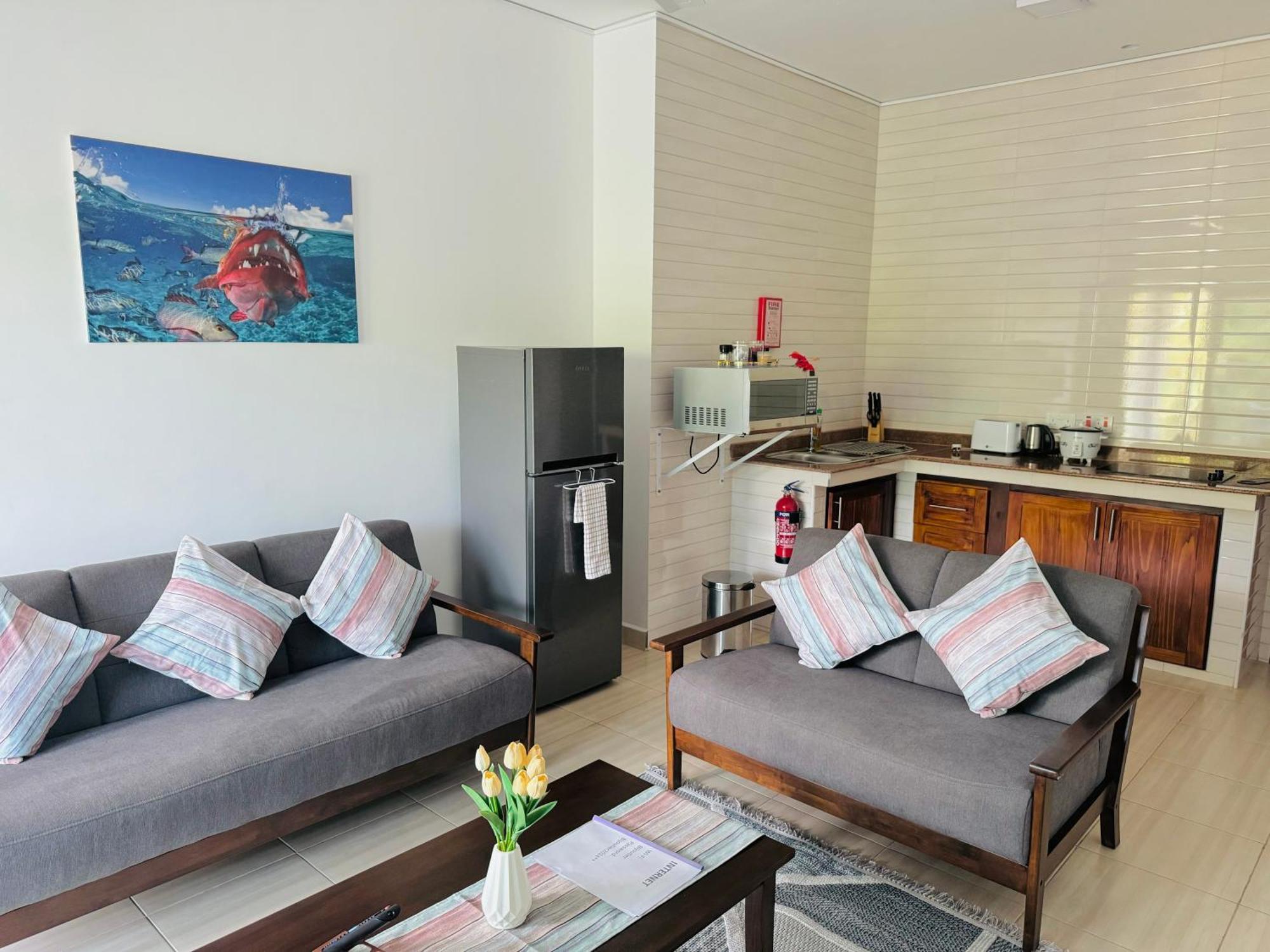 Bijoutier Apartments Grand Anse  Exterior photo