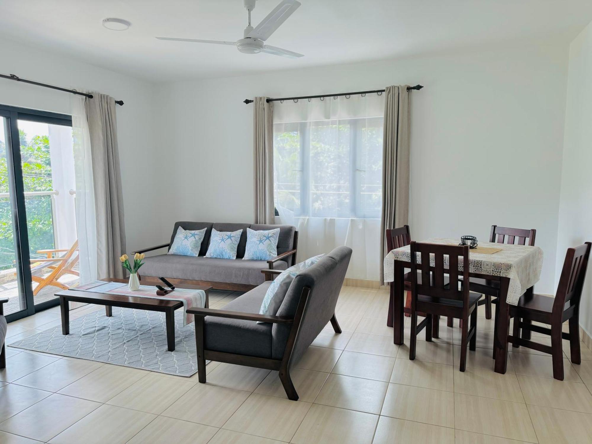 Bijoutier Apartments Grand Anse  Exterior photo
