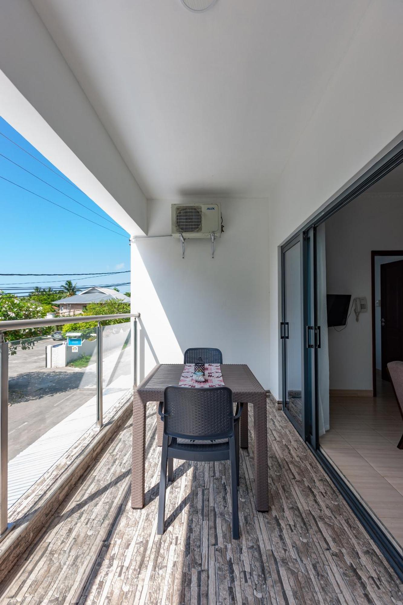 Bijoutier Apartments Grand Anse  Exterior photo